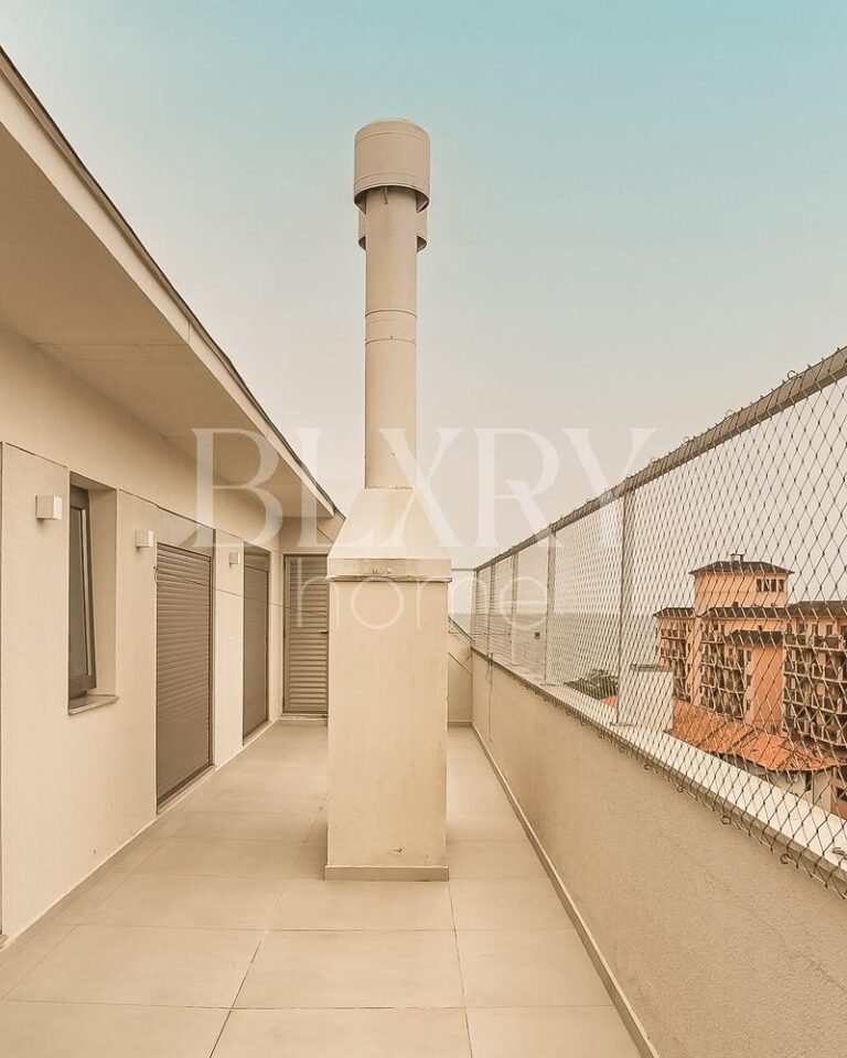 Cobertura duplex com vista para o mar em Jurerê Internacional