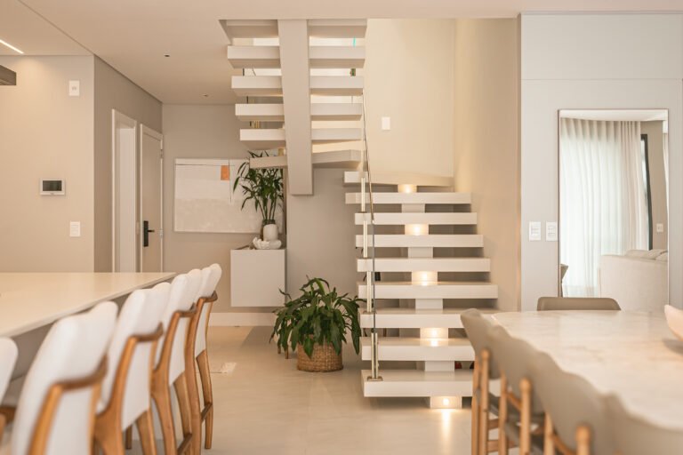 Apartamento com vista mar em Jurerê Internacional