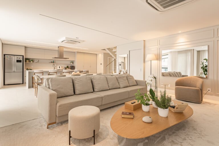 Apartamento com vista mar em Jurerê Internacional
