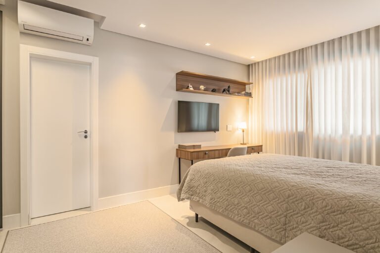 Apartamento com vista mar em Jurerê Internacional