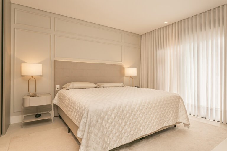 Apartamento com vista mar em Jurerê Internacional