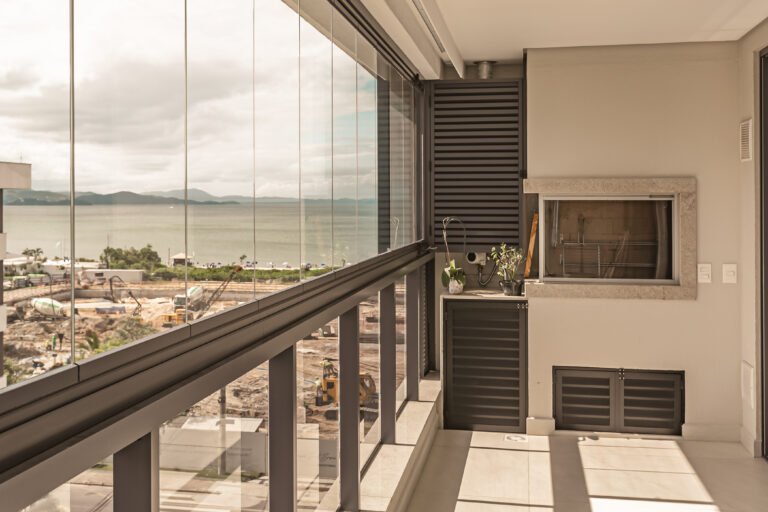 Apartamento com vista mar em Jurerê Internacional