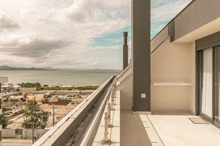 Apartamento com vista mar em Jurerê Internacional