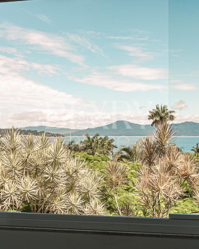 Apartamento frente mar em Canajurê