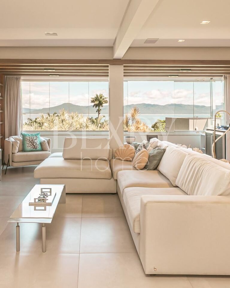 Apartamento frente mar em Canajurê