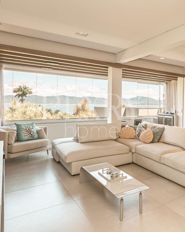 Apartamento frente mar em Canajurê