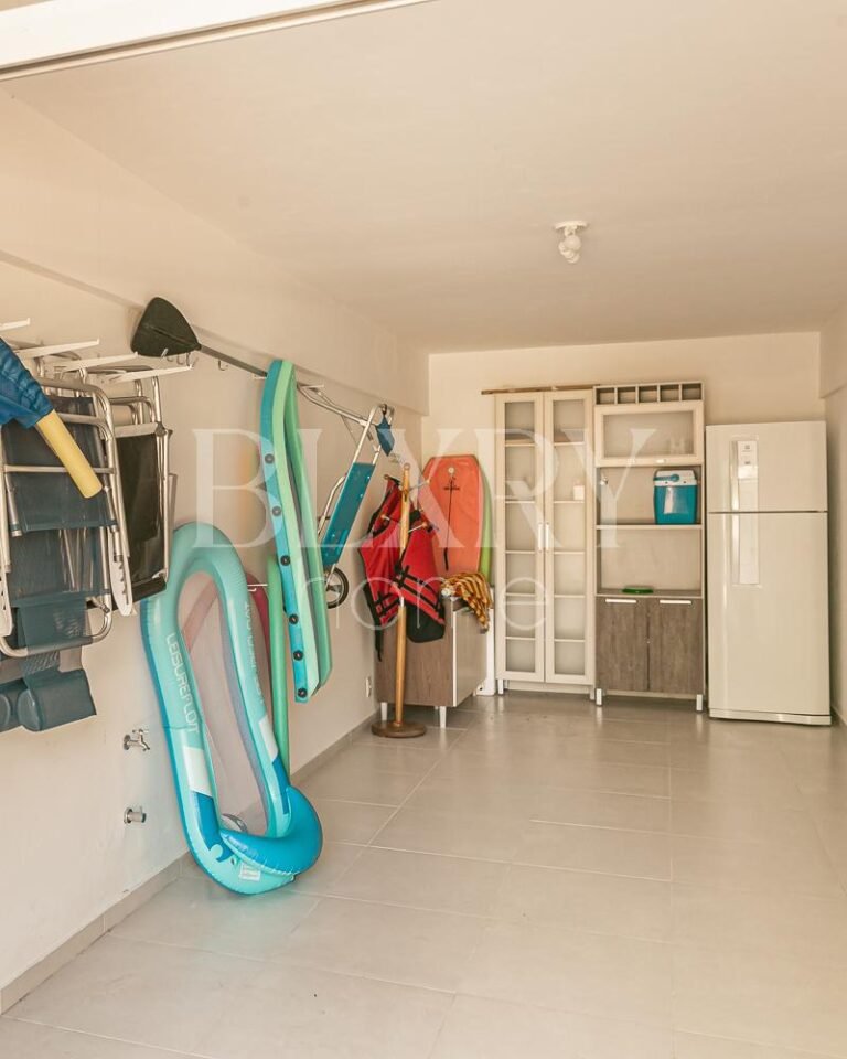 Apartamento frente mar em Canajurê