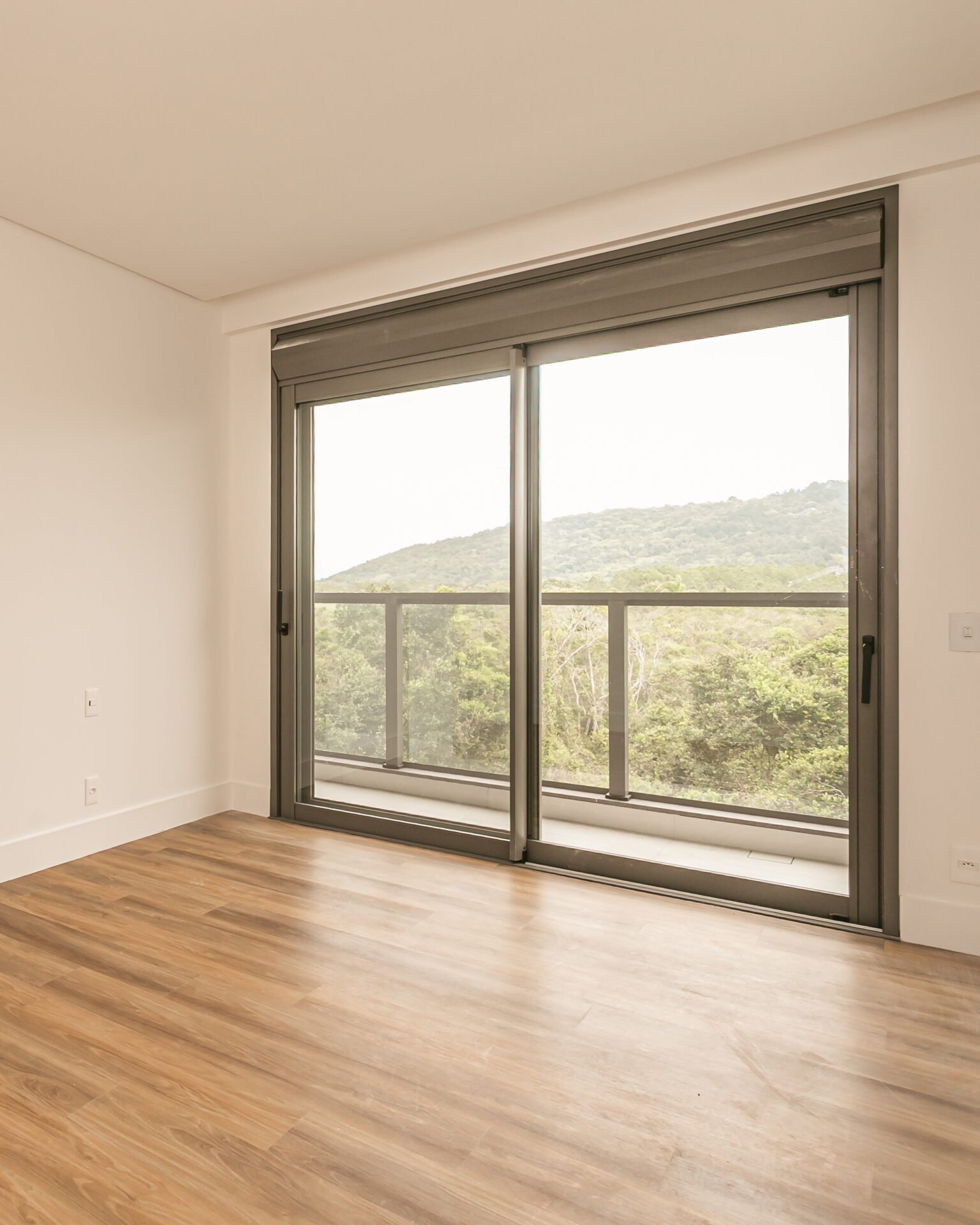 APARTAMENTO EM JURERÊ INTERNACIONAL