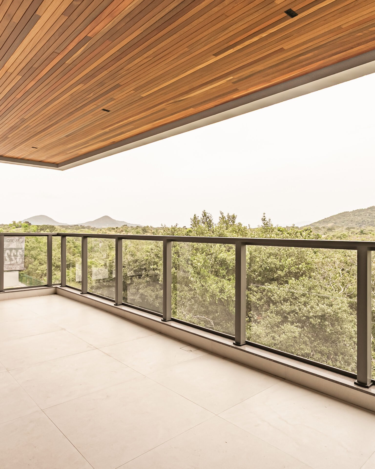 APARTAMENTO EM JURERÊ INTERNACIONAL