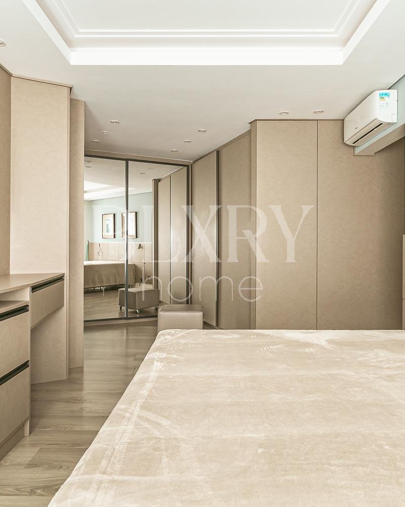 APARTAMENTO NA BEIRA-MAR