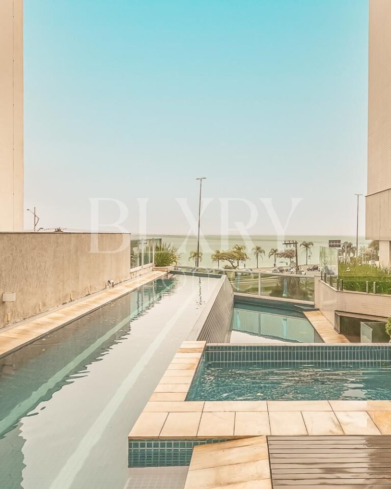 APARTAMENTO NA BEIRA-MAR