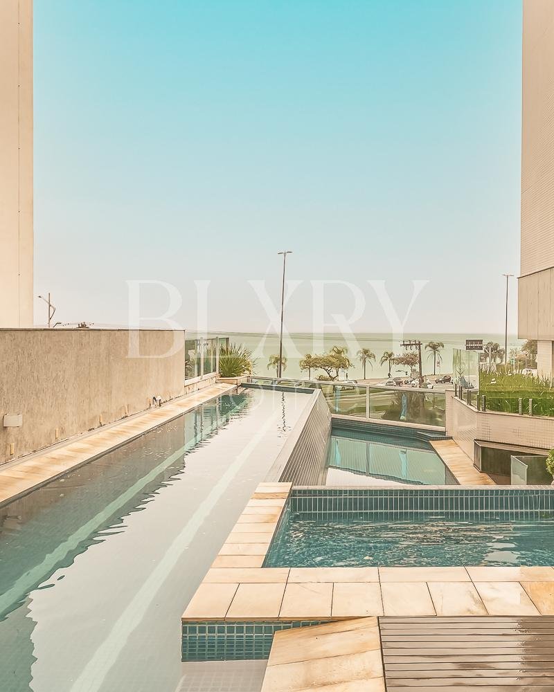 APARTAMENTO NA BEIRA-MAR