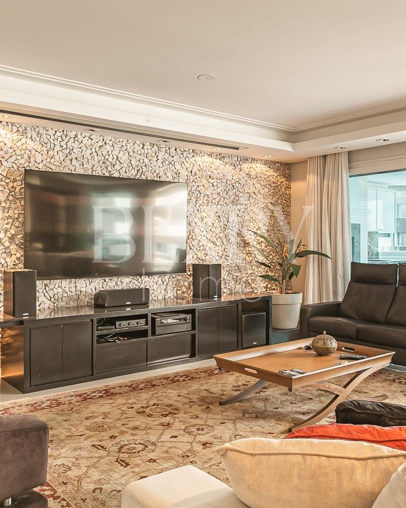 APARTAMENTO NA BEIRA-MAR