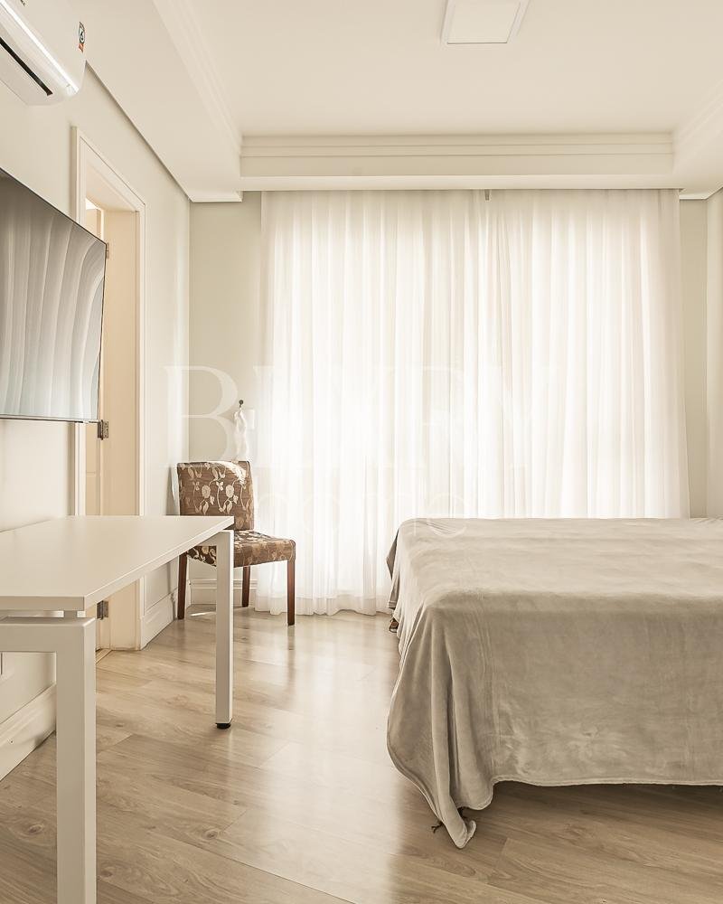 APARTAMENTO NA BEIRA-MAR