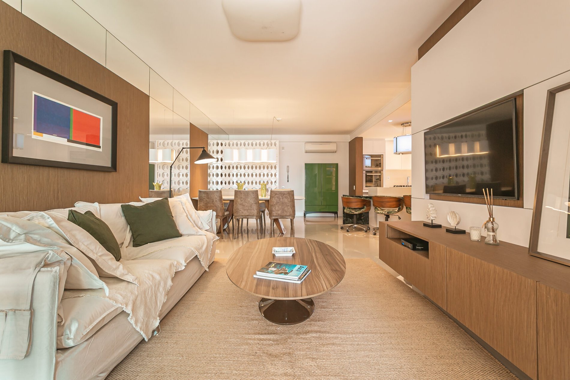 Apartamento 3 suítes com vista mar na Beira-mar