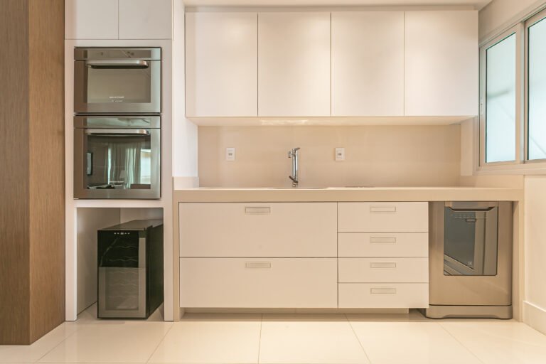 Apartamento 3 suítes com vista mar na Beira-mar
