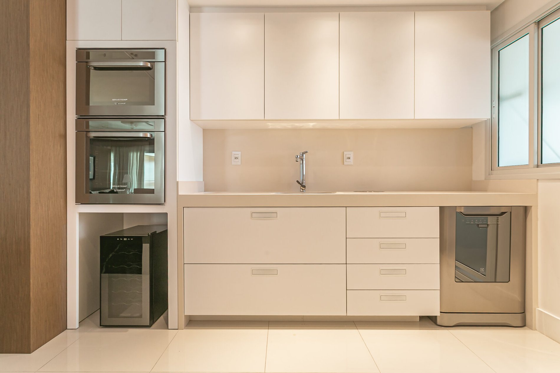 Apartamento 3 suítes com vista mar na Beira-mar