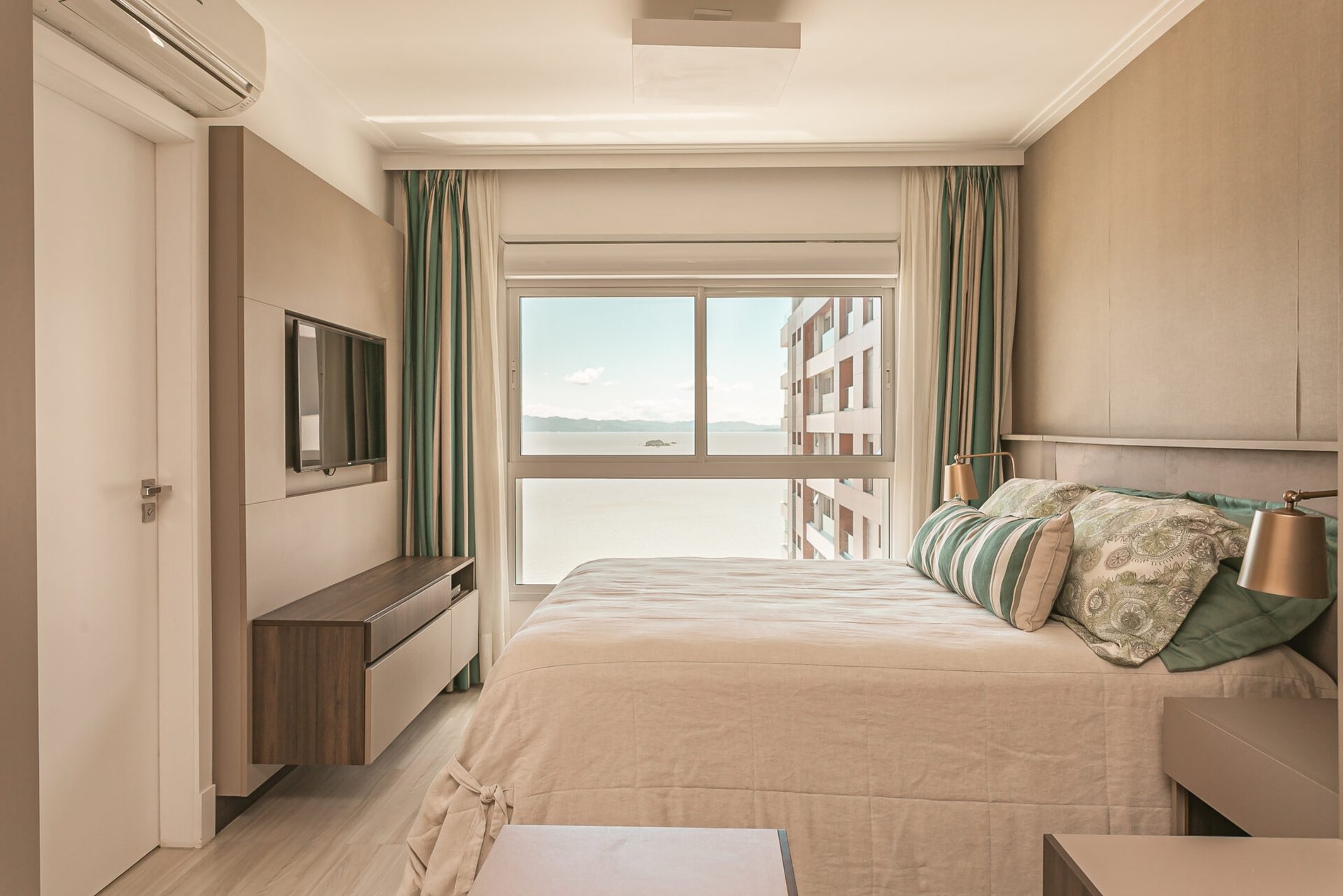 Apartamento 3 suítes com vista mar na Beira-mar