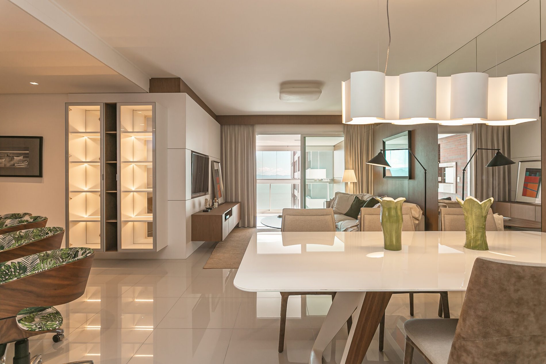 Apartamento 3 suítes com vista mar na Beira-mar