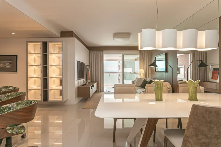 Apartamento 3 suítes com vista mar na Beira-mar