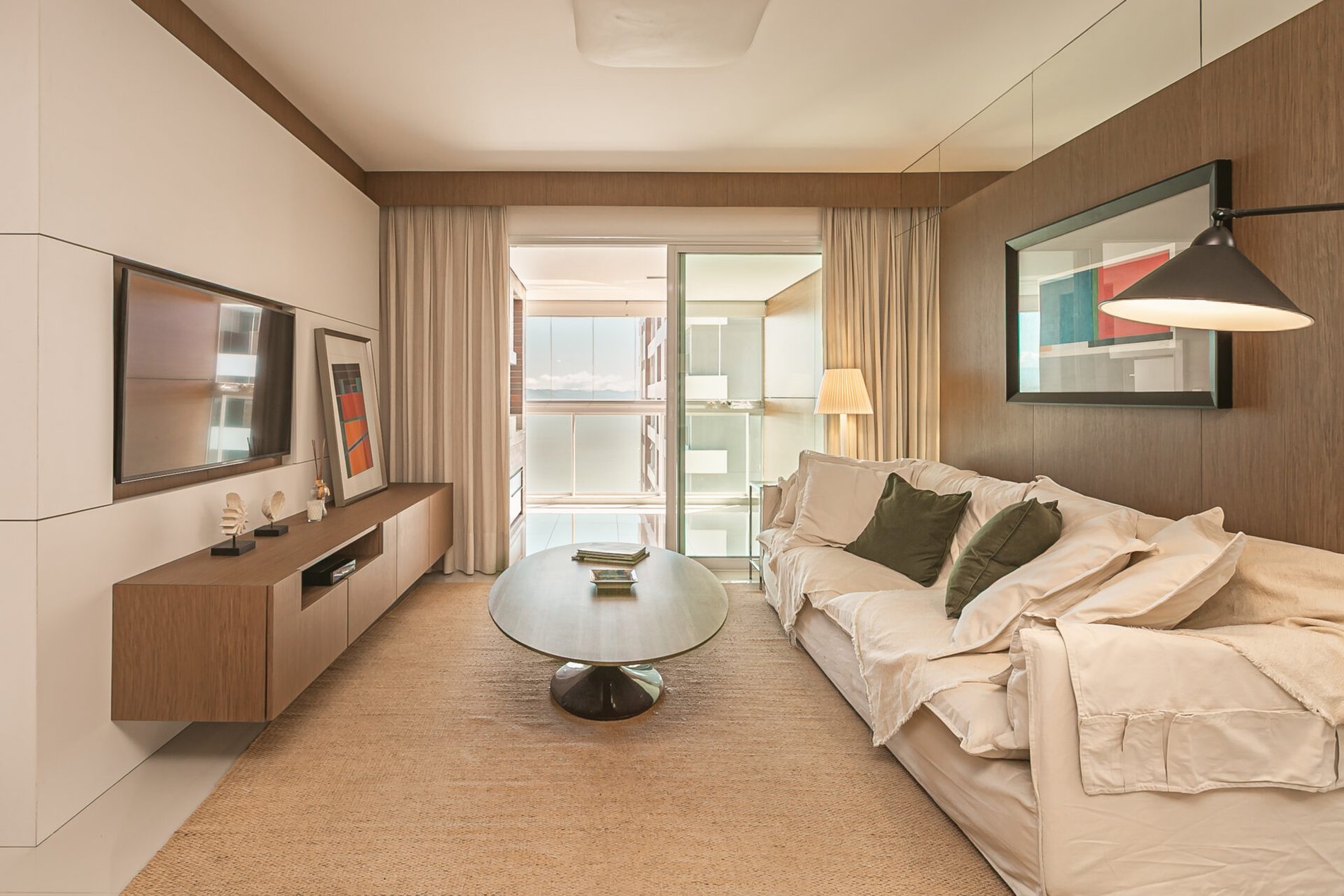 Apartamento 3 suítes com vista mar na Beira-mar