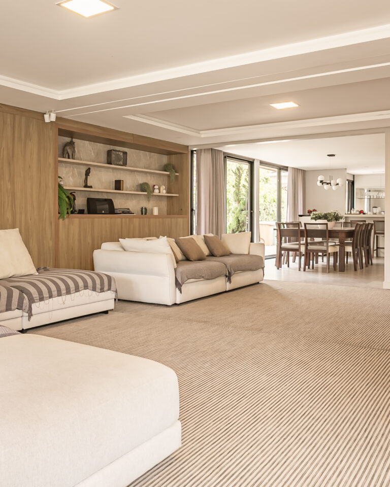 Casa com 5 dormitórios em Jurerê Internacional
