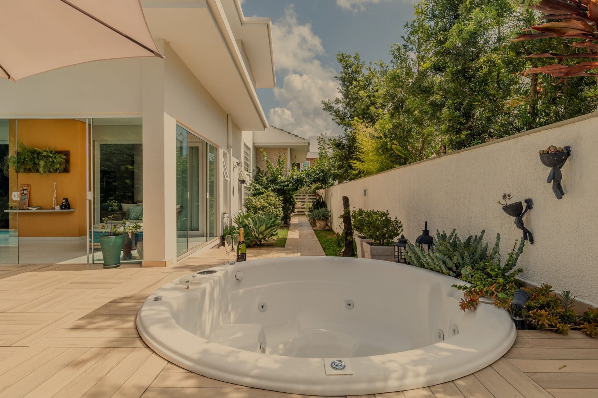 Casa em condomínio no Rio Tavares