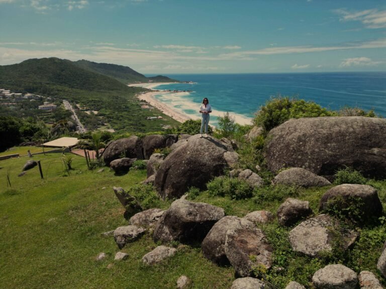 TERRENO NA PRAIA MOLE