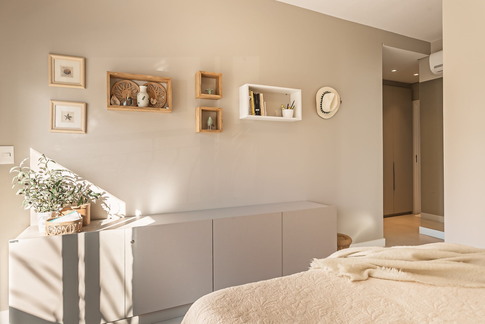 Apartamento a 50 metros do mar em Jurerê Internacional