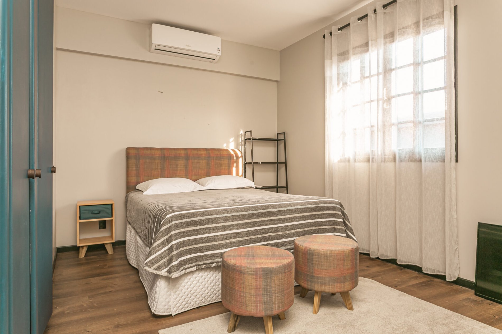 CASA EM CONDOMÍNIO NA LAGOA DA CONCEIÇÃO