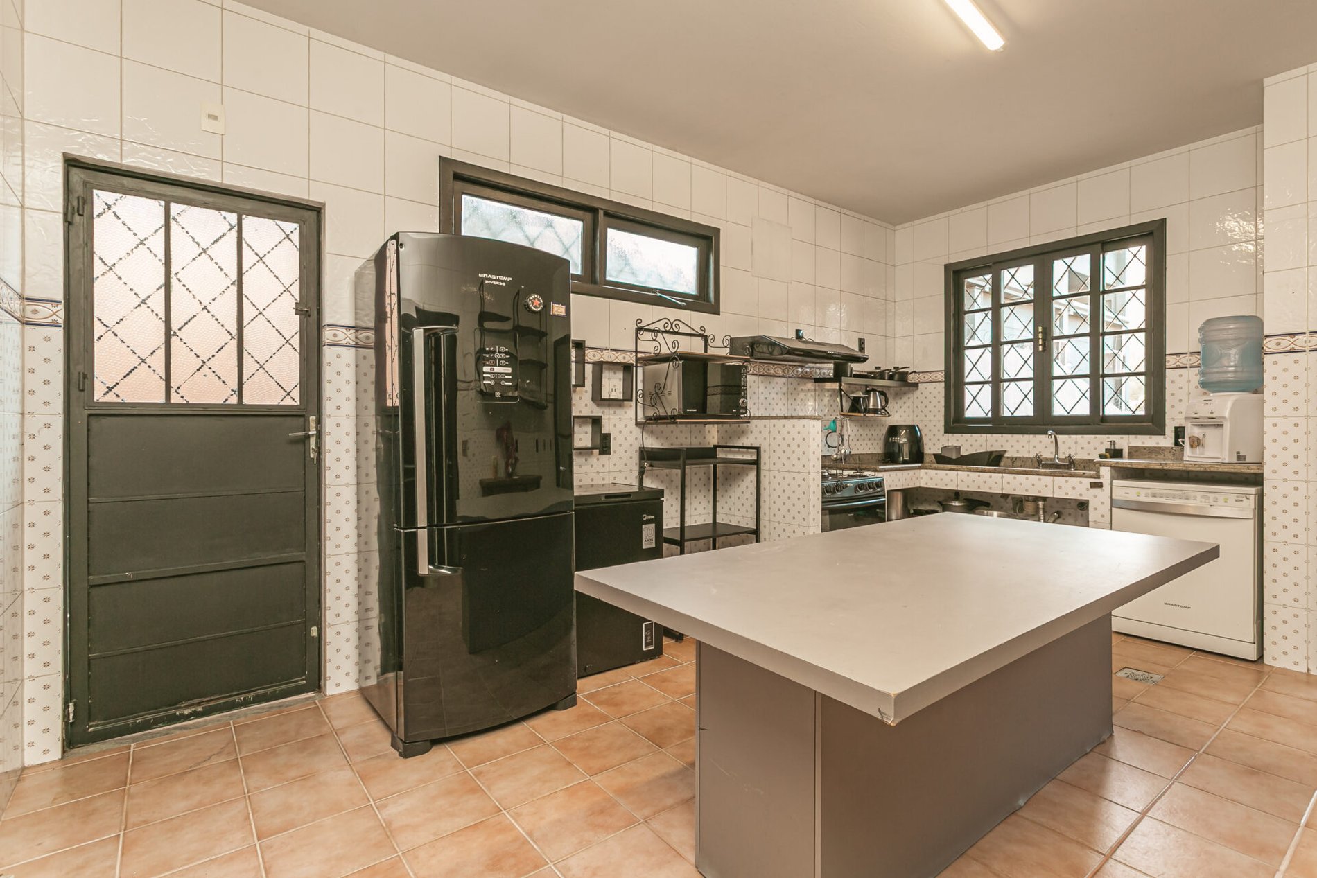 CASA EM CONDOMÍNIO NA LAGOA DA CONCEIÇÃO