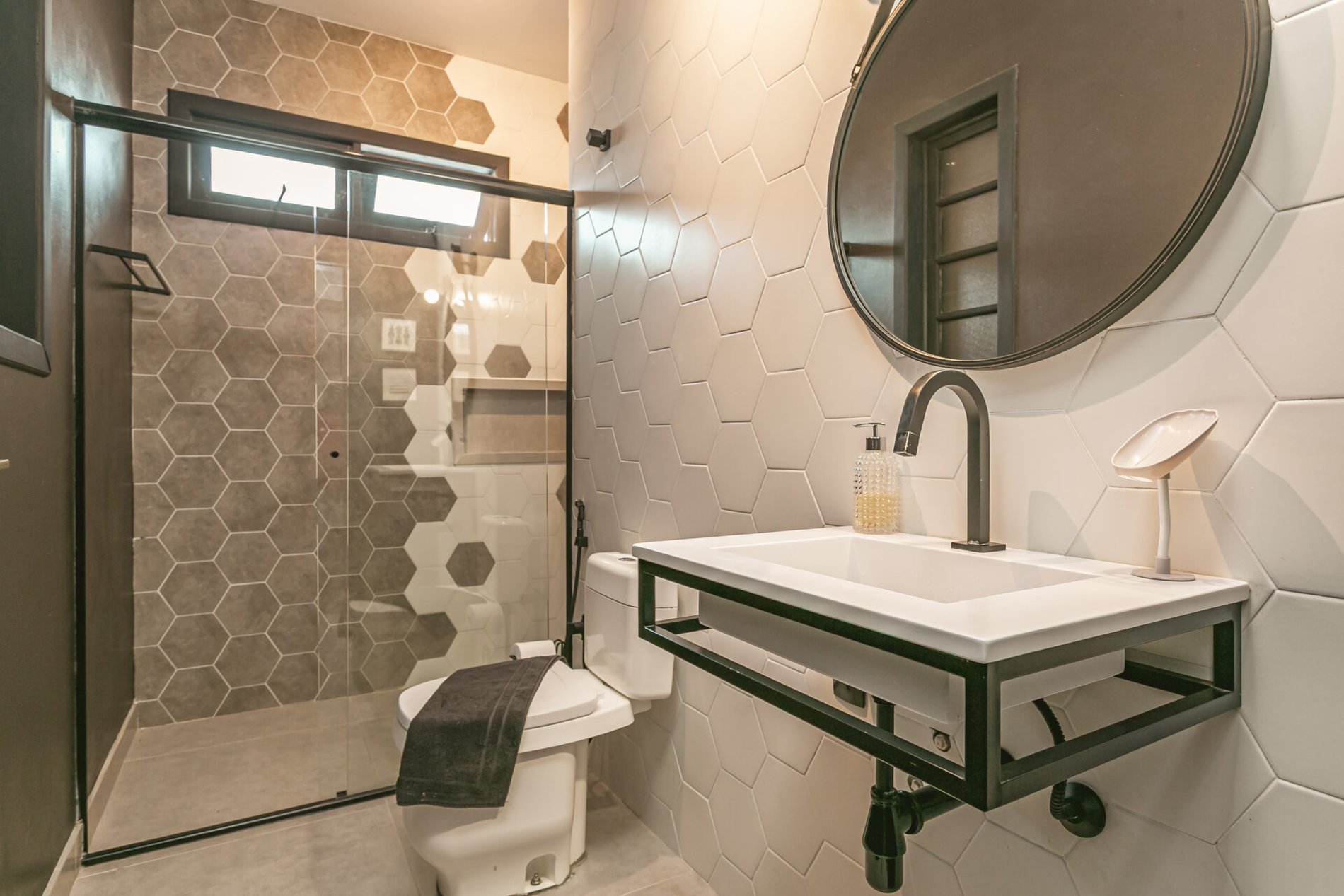 CASA EM CONDOMÍNIO NA LAGOA DA CONCEIÇÃO