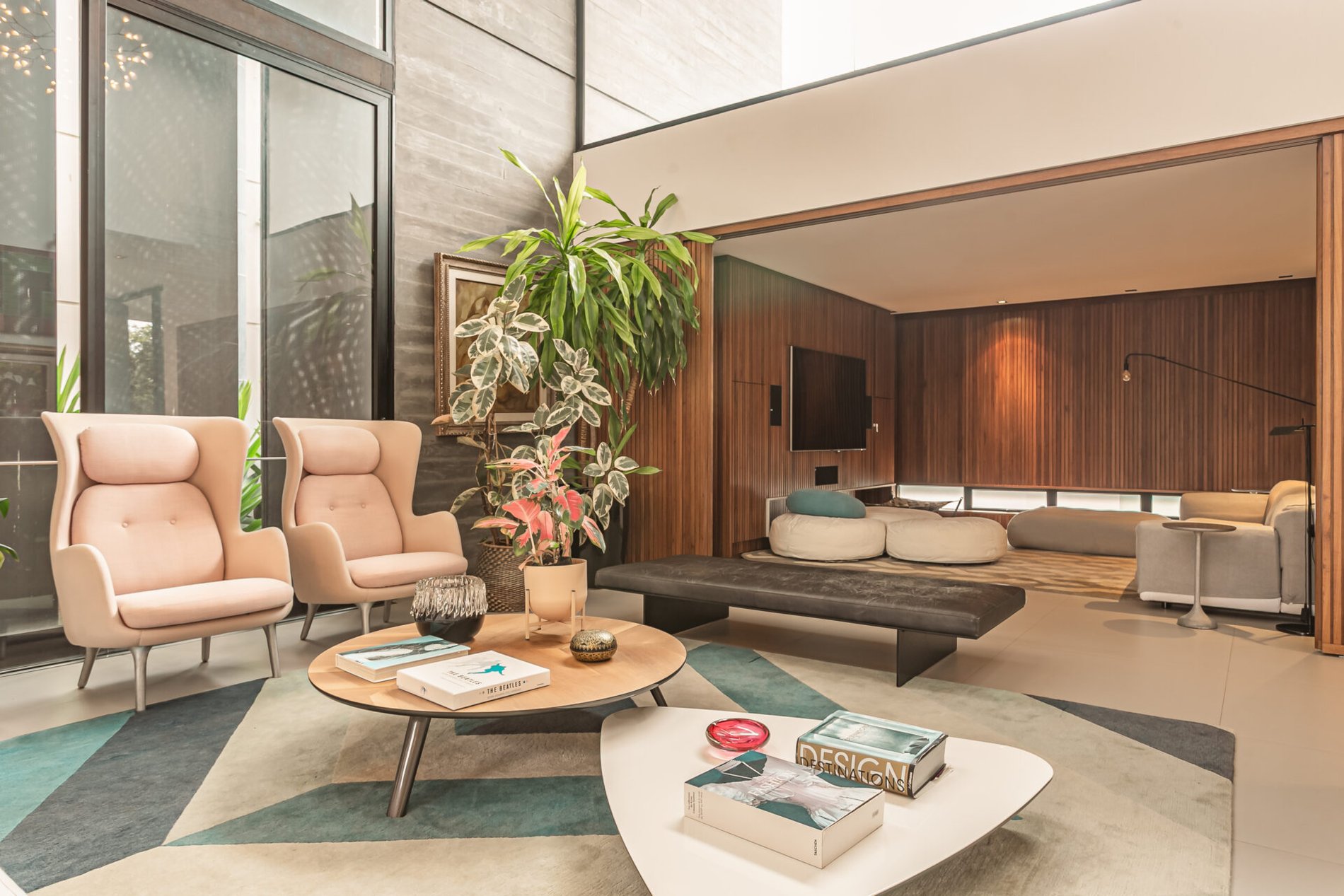 Casa em condomínio frente mar no Cacupé