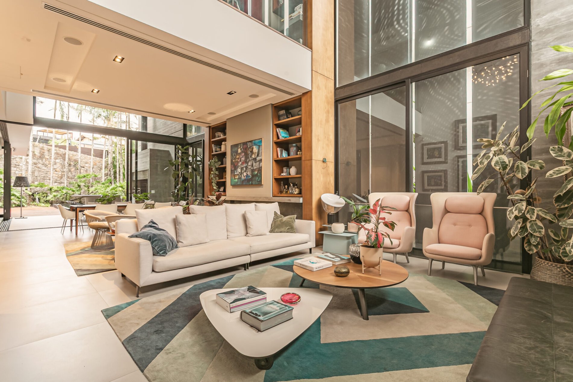 Casa em condomínio frente mar no Cacupé