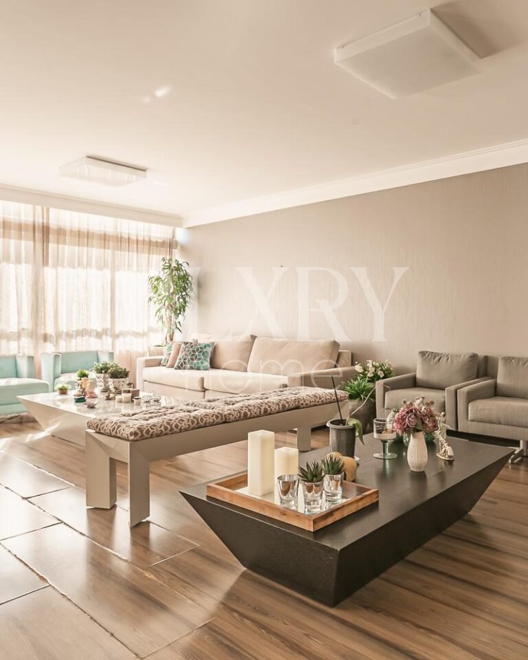 Apartamento de 4 dormitórios no Centro