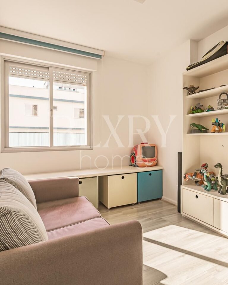 Apartamento de 4 dormitórios no Centro