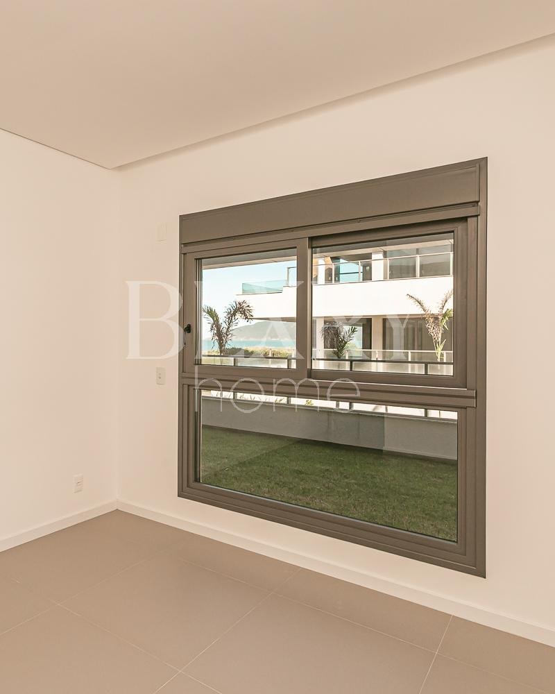 Apartamento frente mar no Morro das Pedras, Florianópolis