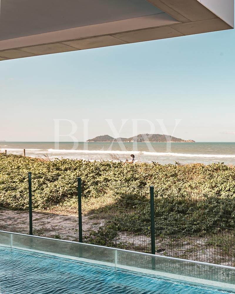 Apartamento frente mar no Morro das Pedras, Florianópolis
