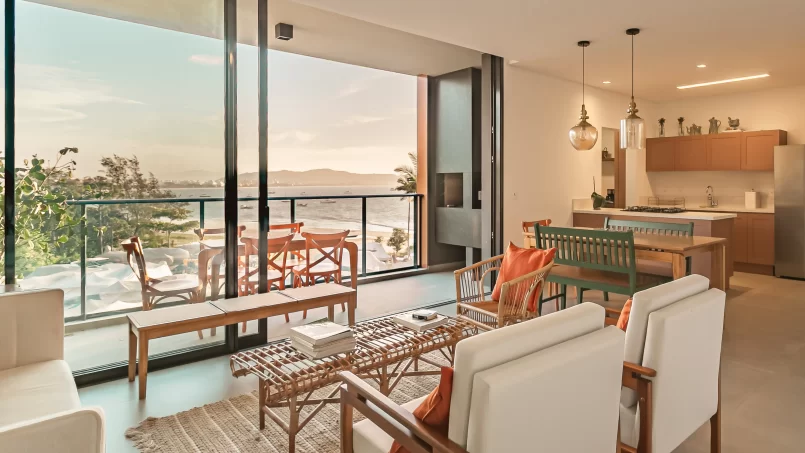 APARTAMENTO COM VISTA MAR EM JURERÊ