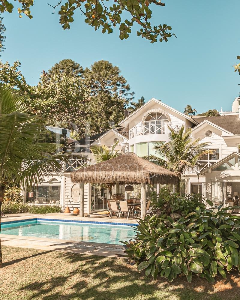 Casa pé na areia em Canajurê