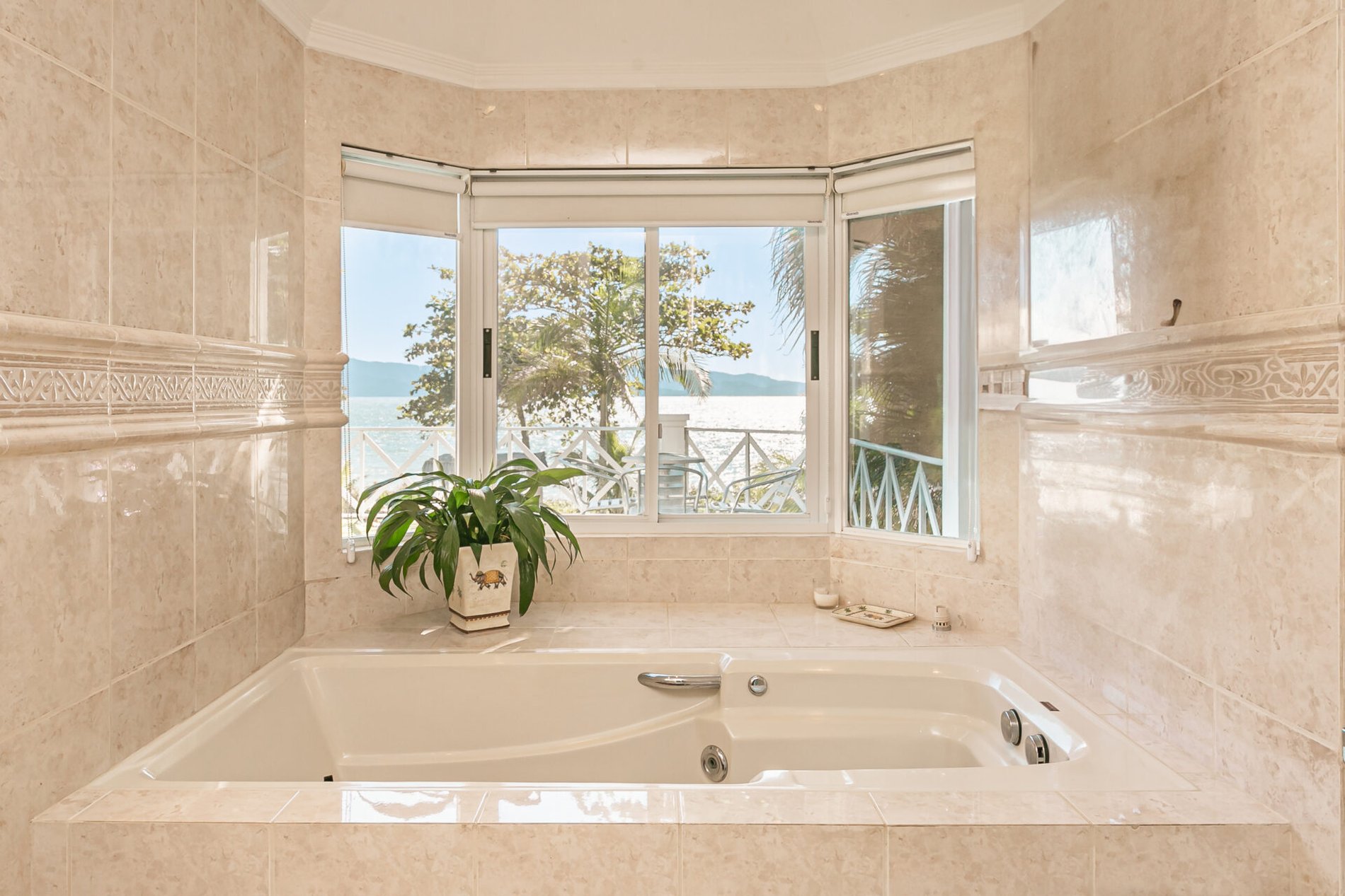 Casa pé na areia em Canajurê