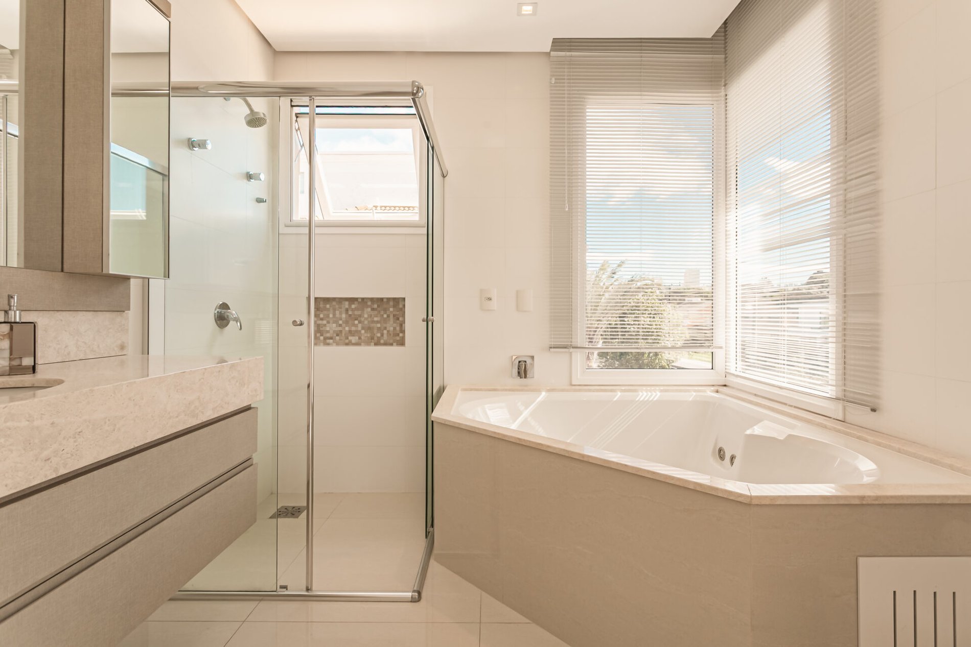 Casa em Jurerê Internacional, ao lado do bosque Amoraeville