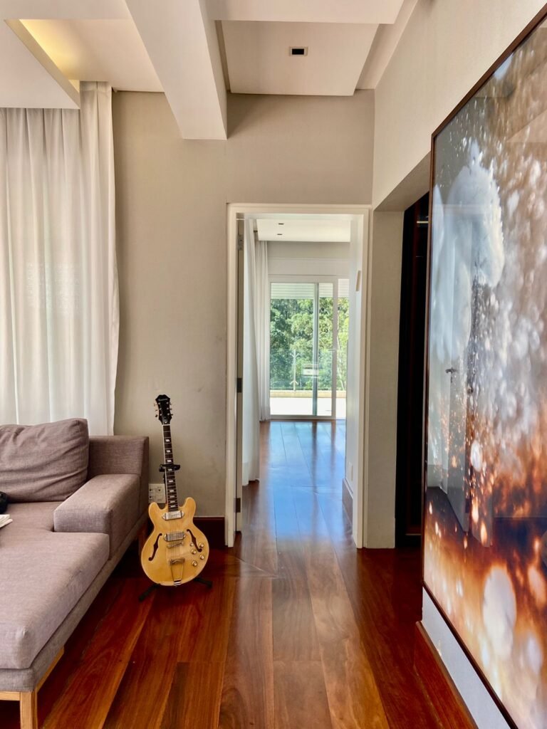 Casa no condomínio Saint Barth no Cacupé