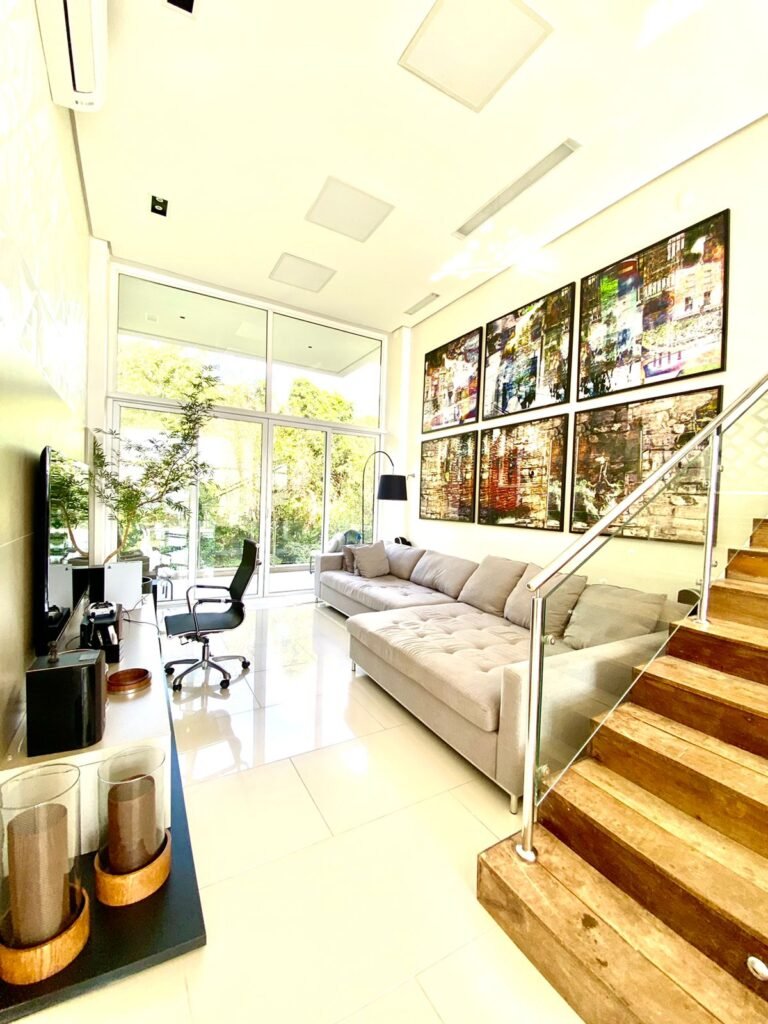 Casa no condomínio Saint Barth no Cacupé