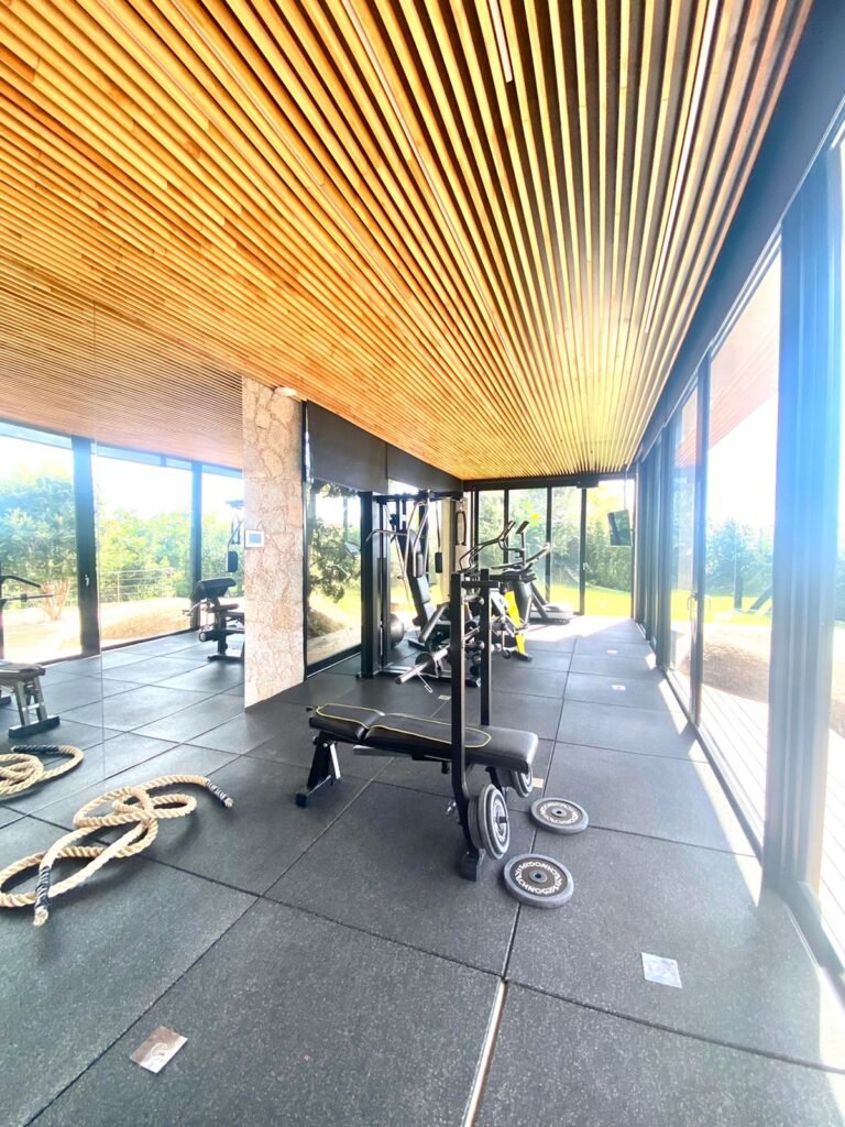 Casa no condomínio Saint Barth no Cacupé