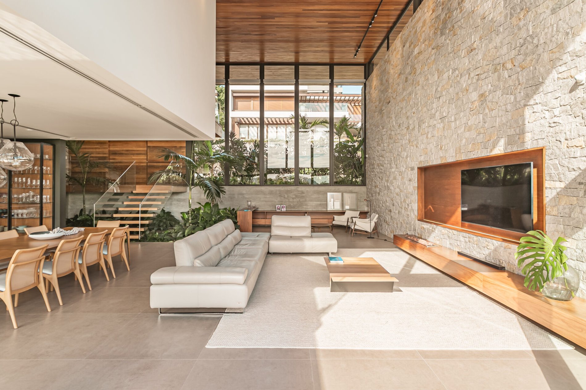 CASA EM CONDOMÍNIO NO CACUPÉ