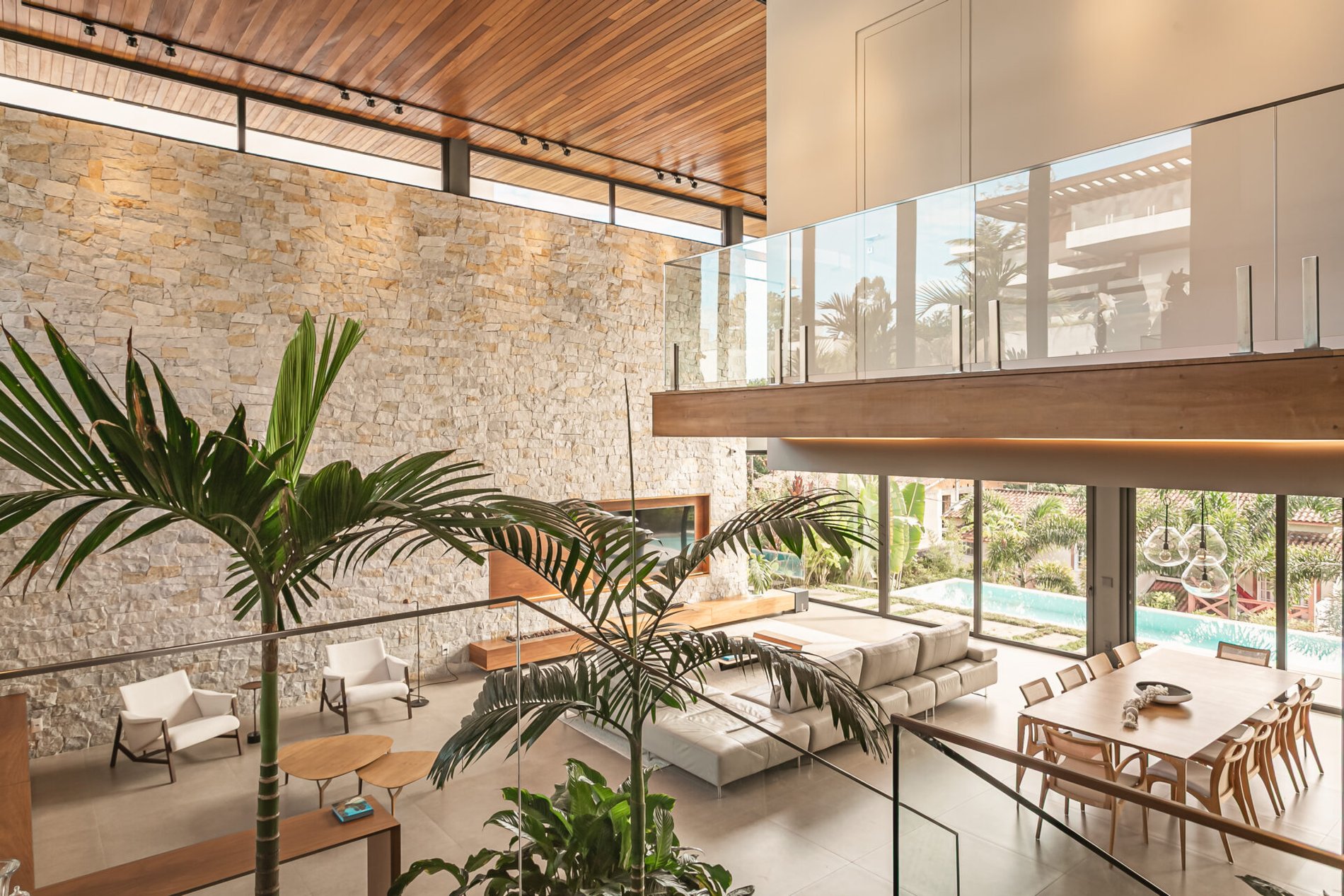 CASA EM CONDOMÍNIO NO CACUPÉ