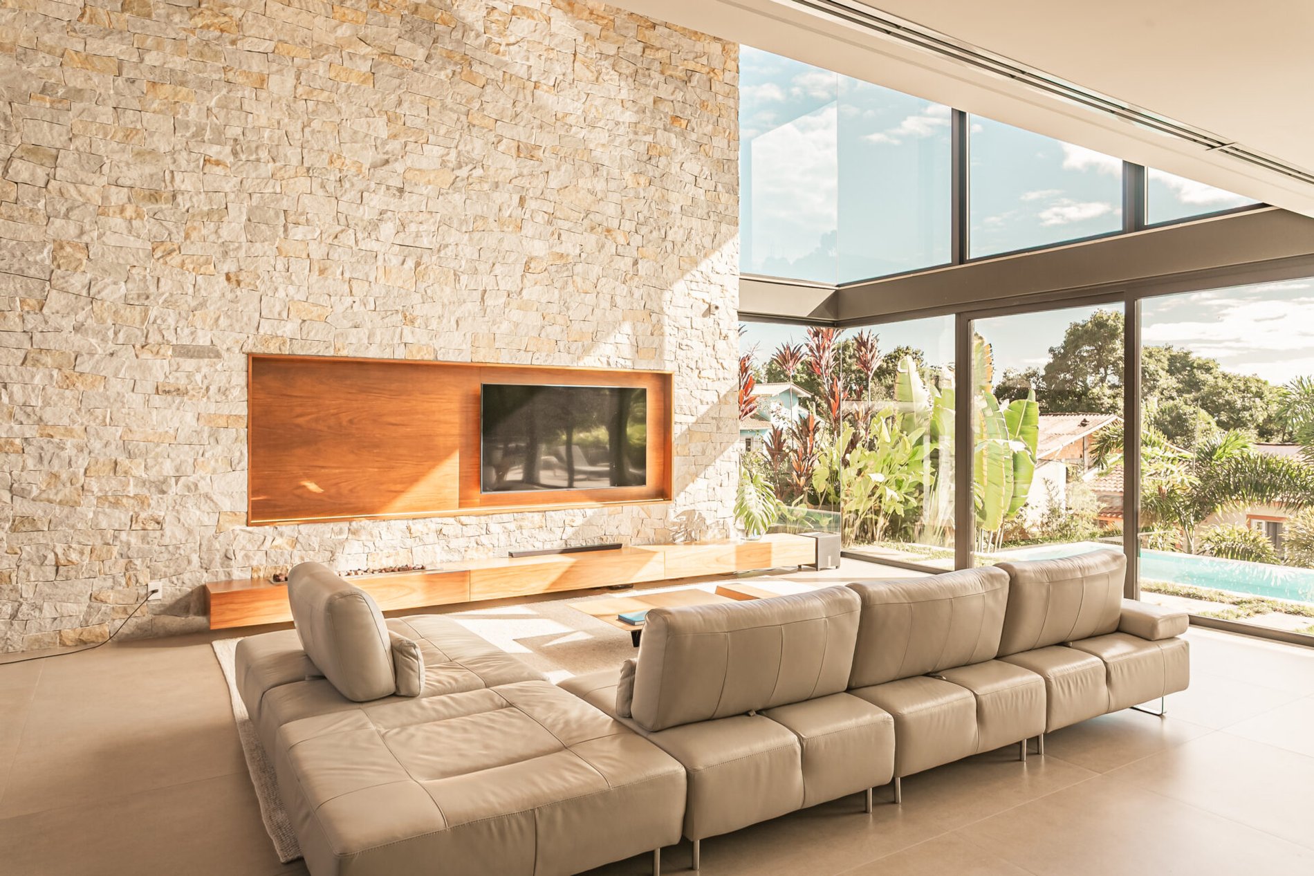 CASA EM CONDOMÍNIO NO CACUPÉ