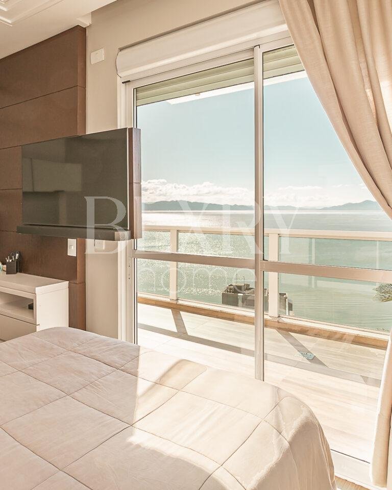 COBERTURA DUPLEX NO CENTRO
