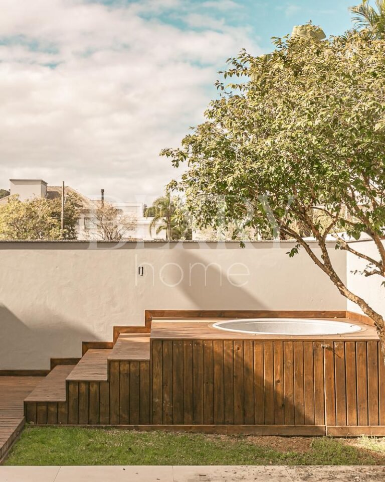 CASA EM JURERÊ INTERNACIONAL